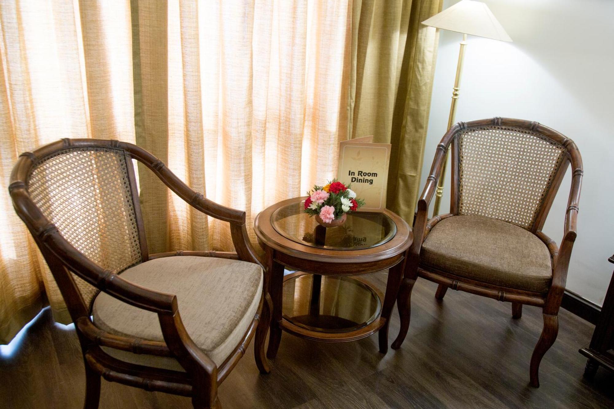 Grand Hotel Káthmándú Pokoj fotografie